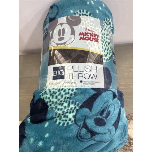 Disney Mickey Mouse The Big One Oversized Plush Throw Blanket 5ft x 6ft - Picture 7 of 8